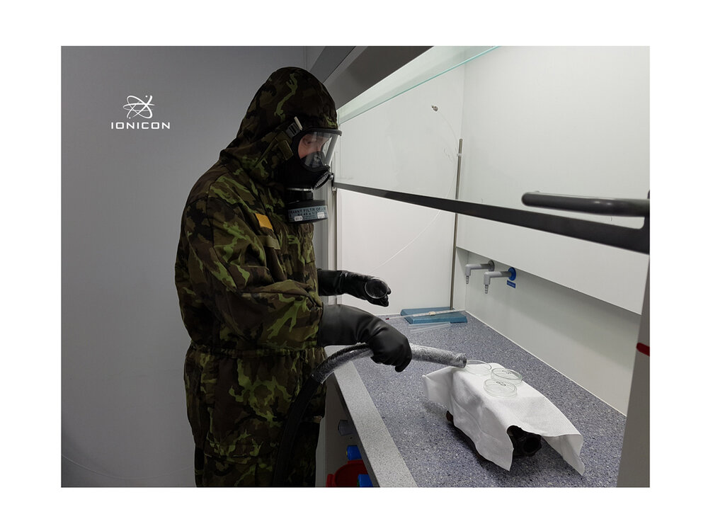 CWA and Decontamination measurements with PTR-TOF
