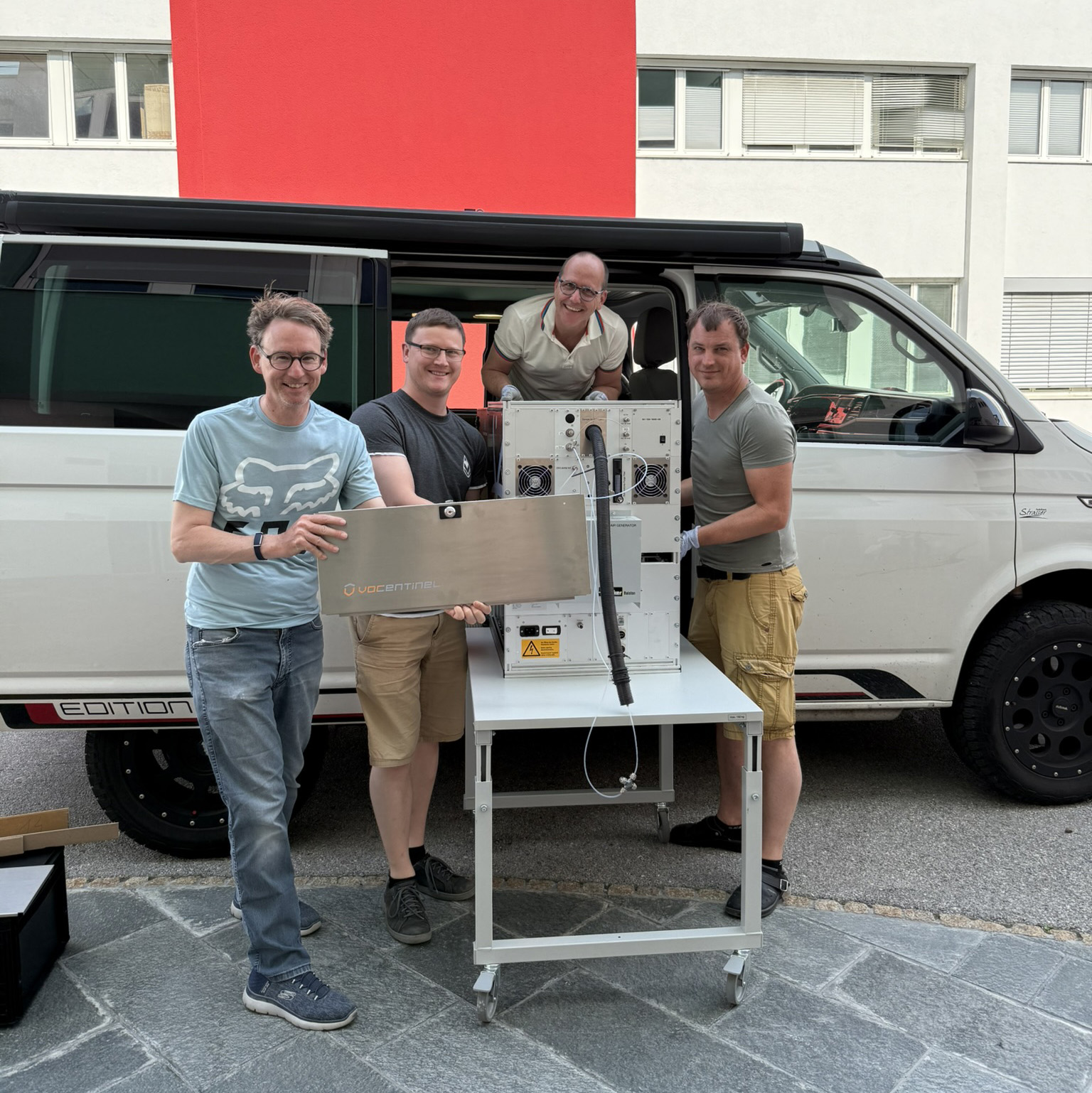 Transport of IONICONs VOCentinel to Atmospheric Observatory (IAO) at the University of Innsbruck.